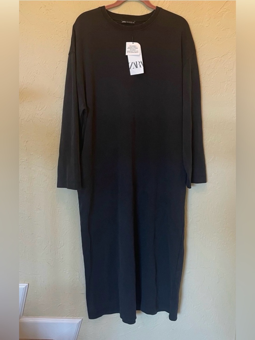 Zara Black Long-Sleeve Sweatshirt Dress